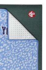 Manduka Yogitoes® Skidless Yoga Mat Towel - Image 6